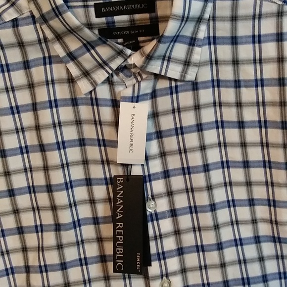 Banana Republic Men's Untucked Slim Fit Button Down Shirt (M) NWT - Picture 8 of 16